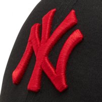 Šiltovka New Era 940 - Mlb League Essential  New York Yankees Black Red